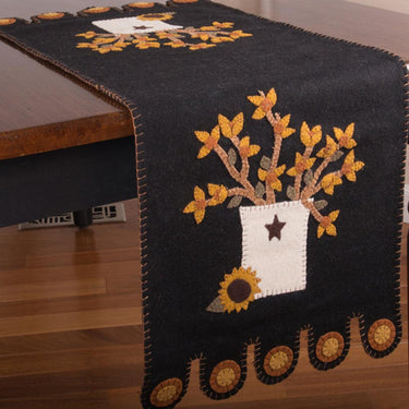 Bitter Sweet Crock Table Runner TRRE0322 - The Fox Decor